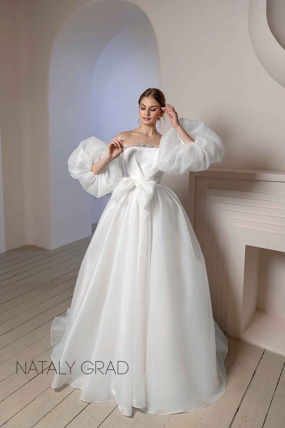 Свадебное платье Шанталь с открытой спиной
