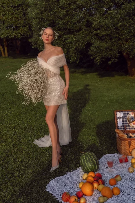 Энжи с болеро и съемным шлейфом