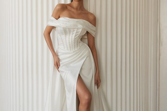 Вивьен со шлейфом