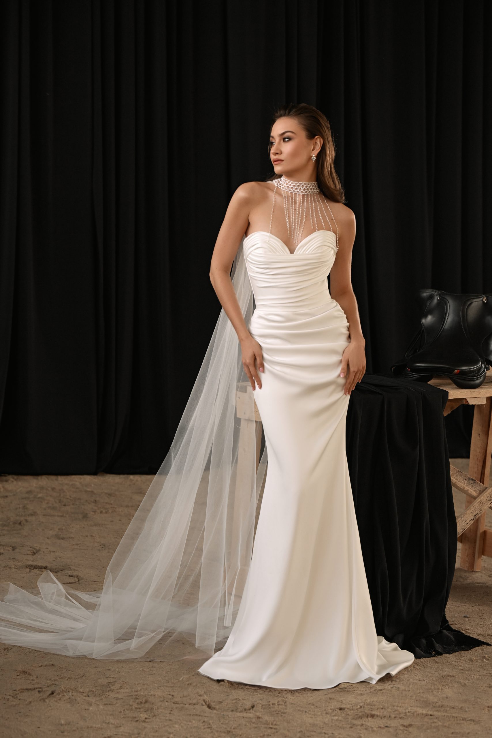 Кэролайн с кейпом